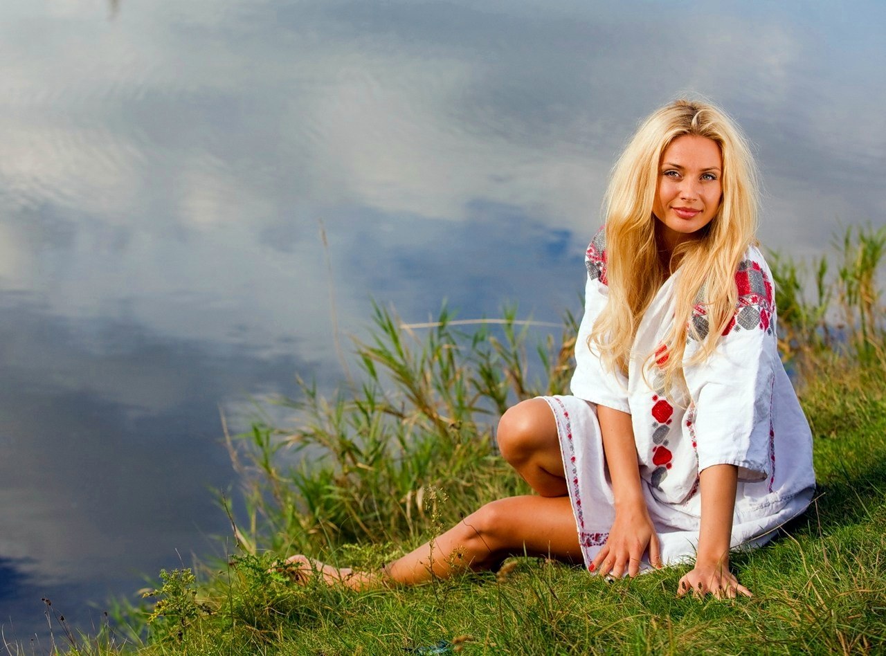 Sexy girl Slavic girls in Paris