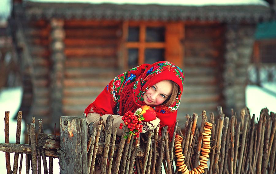 Sexy girl Women in Slavic costumes in Paris